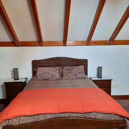 Palheiro Cavalinho Feriehus Prazeres